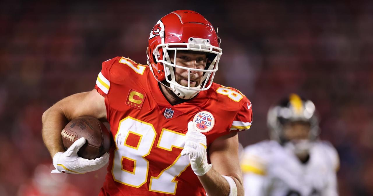 Travis kelce new contract