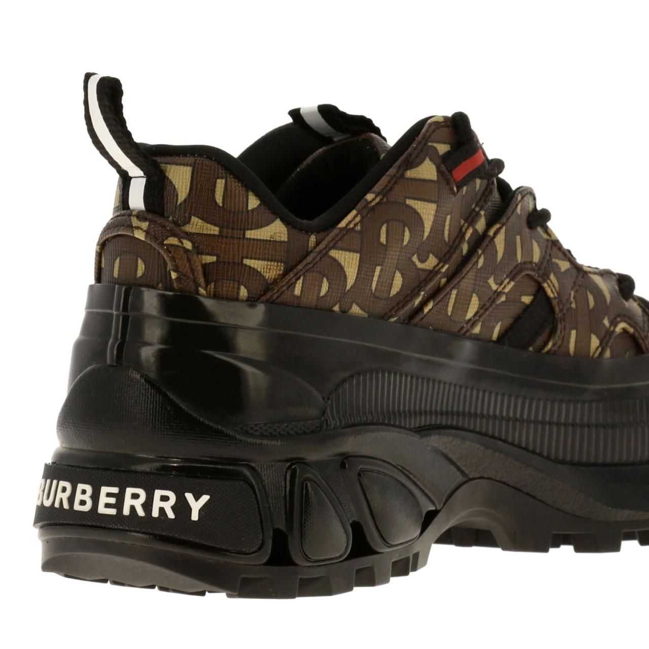 Burberry shoes