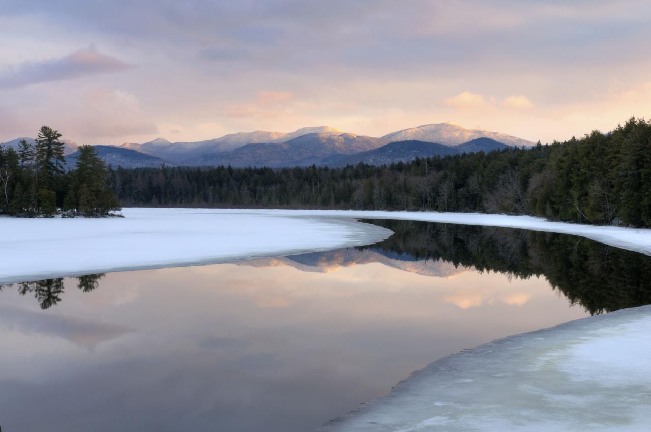 Lake-effect snow