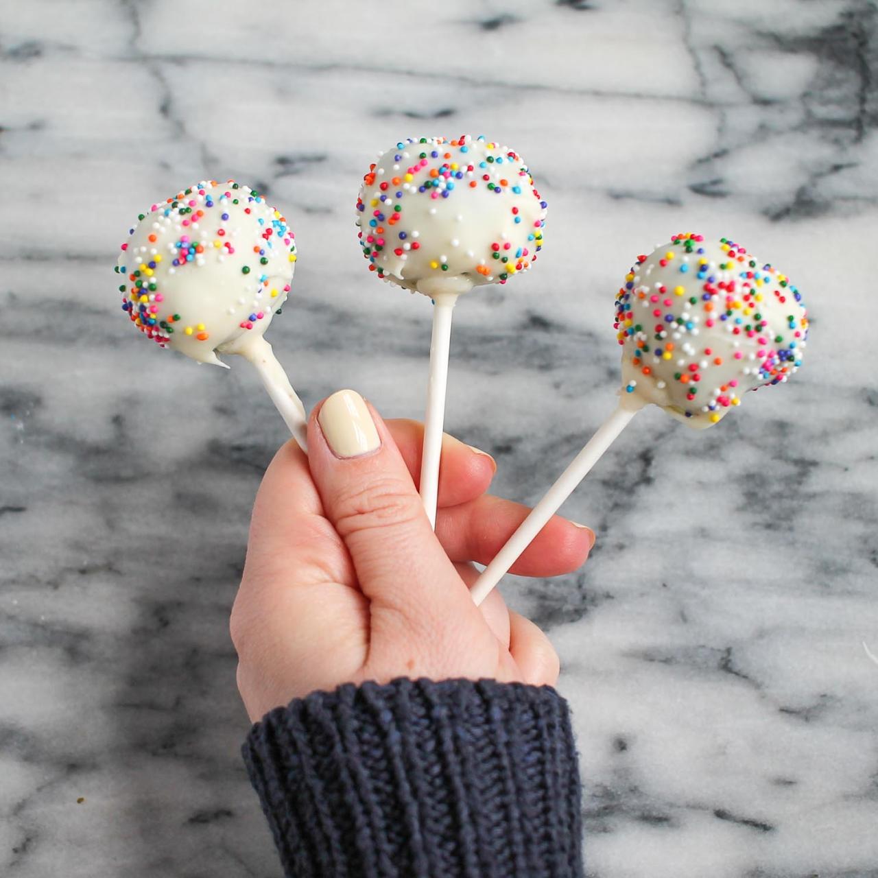 How to make cake pops